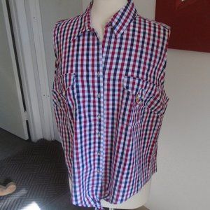2X Sleeveless Button Down Tie Front Shirt